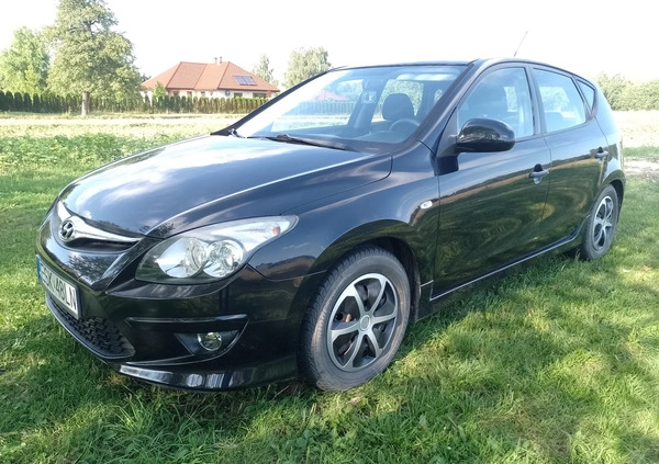 Hyundai I30 cena 20000 przebieg: 150900, rok produkcji 2011 z Lewin Brzeski małe 232
